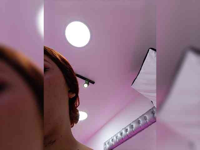 ChloeCartier webcam