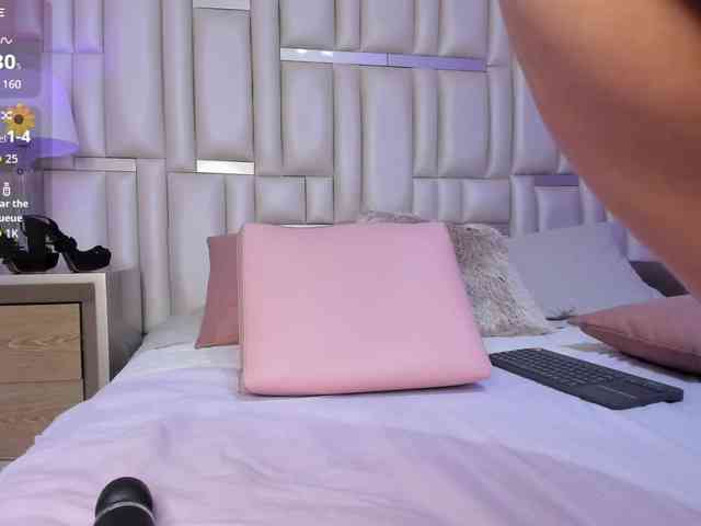 ChloeCartier webcam