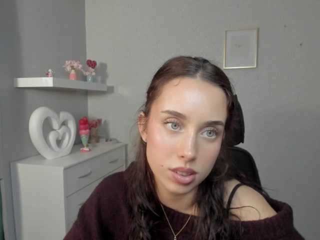 adeleLive's BongaCams show and profile