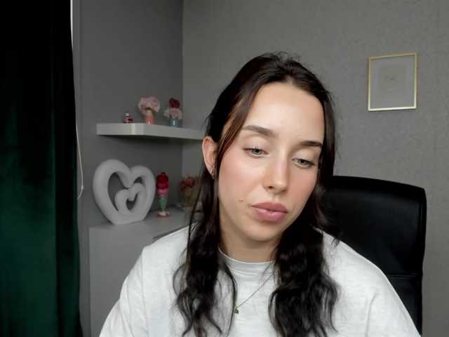 adeleLive live cam on BongaCams