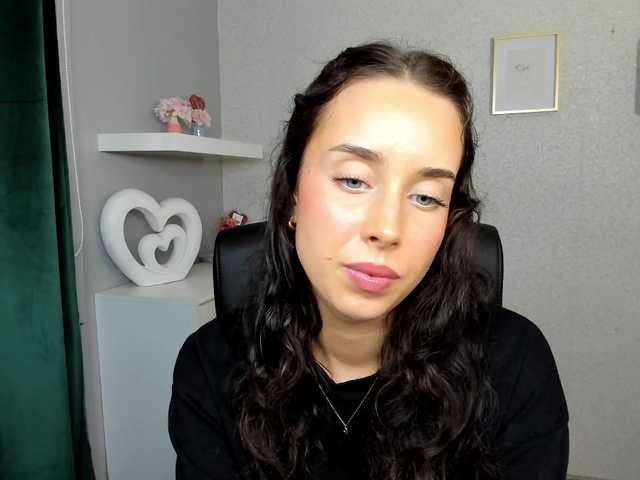 adeleLive live cam on BongaCams