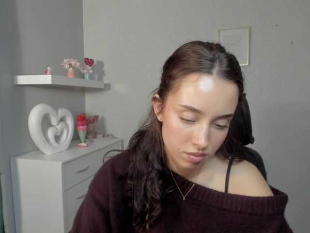 adeleLive's BongaCams show and profile