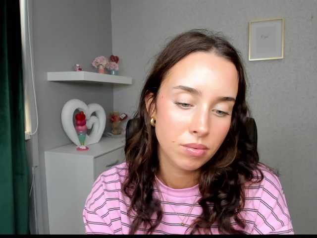adeleLive live cam on BongaCams