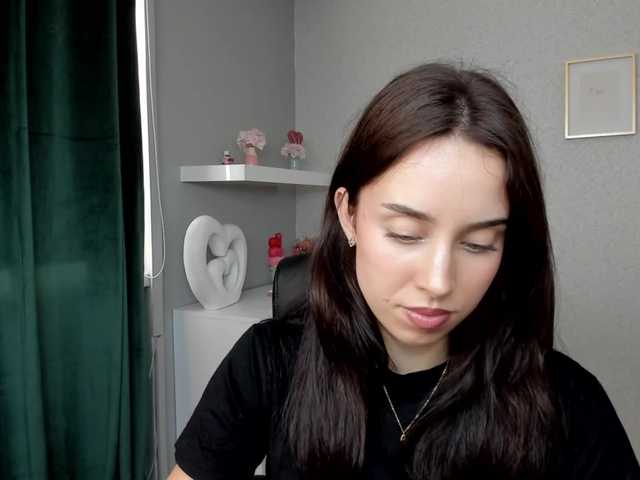 adeleLive webcam bongacams model stream image