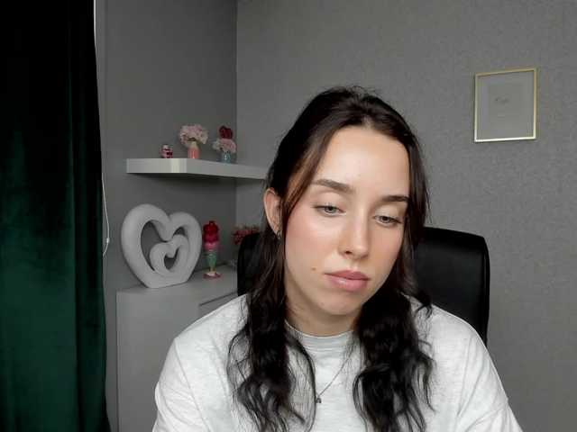 adeleLive live cam on BongaCams