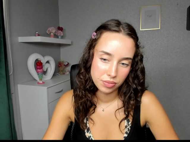 adeleLive live cam on BongaCams