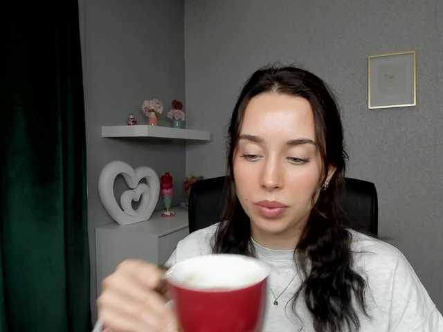 adeleLive live cam on BongaCams