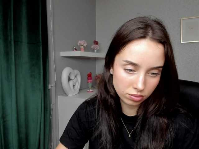 adeleLive live cam on BongaCams