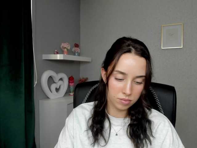 adeleLive live cam on BongaCams