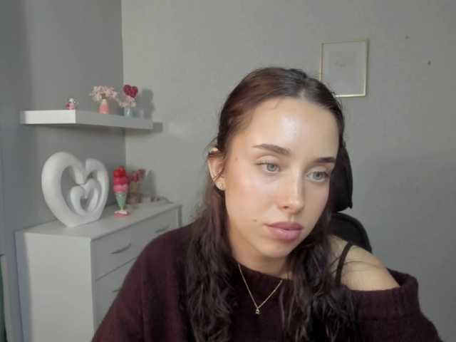 adeleLive's BongaCams show and profile
