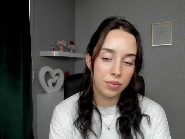 adeleLive live cam on BongaCams