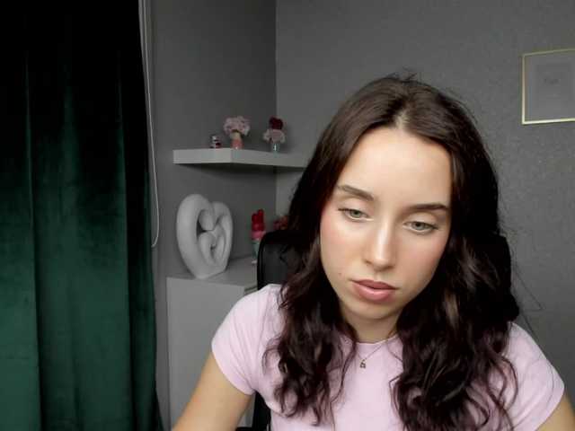 adeleLive live cam on BongaCams
