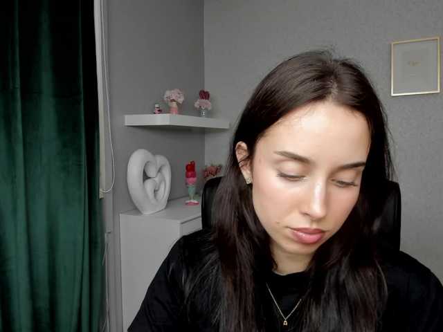 adeleLive live cam on BongaCams