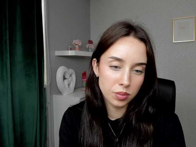 adeleLive live cam on BongaCams