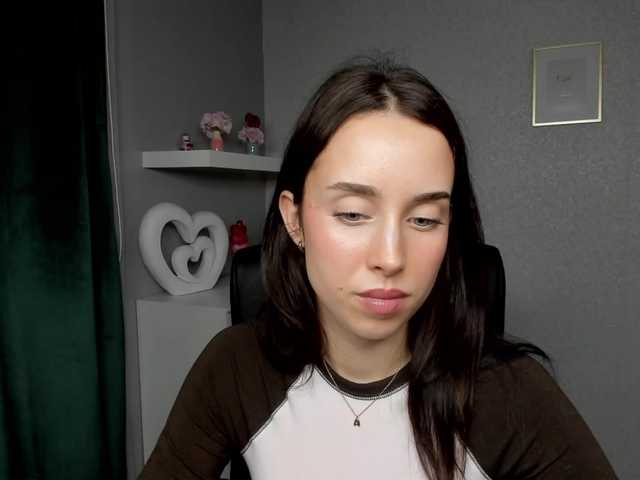 adeleLive live cam on BongaCams