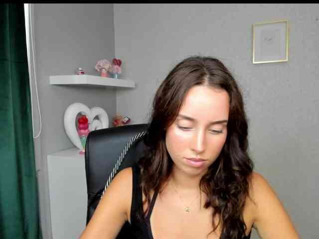 adeleLive webcam