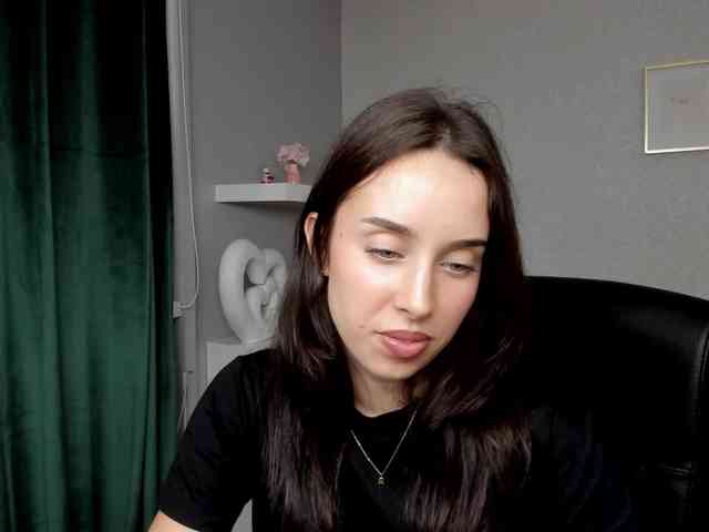 adeleLive webcam