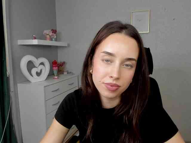 adeleLive webcam