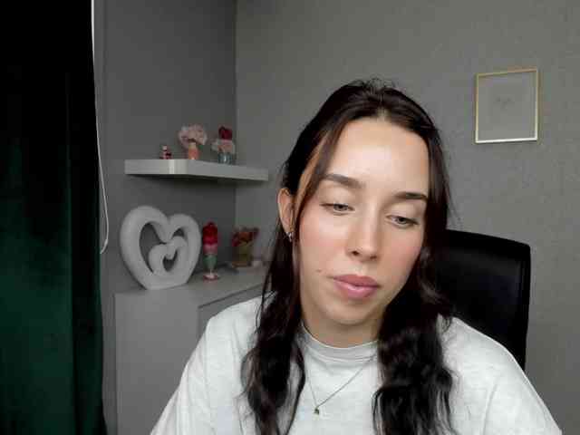 adeleLive webcam