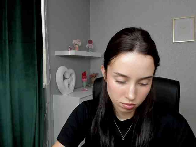 adeleLive webcam