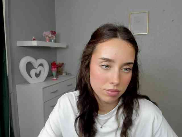 adeleLive webcam