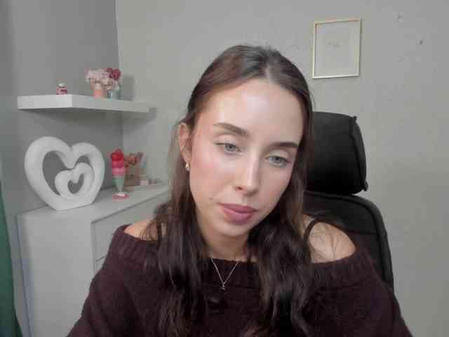 adeleLive webcam