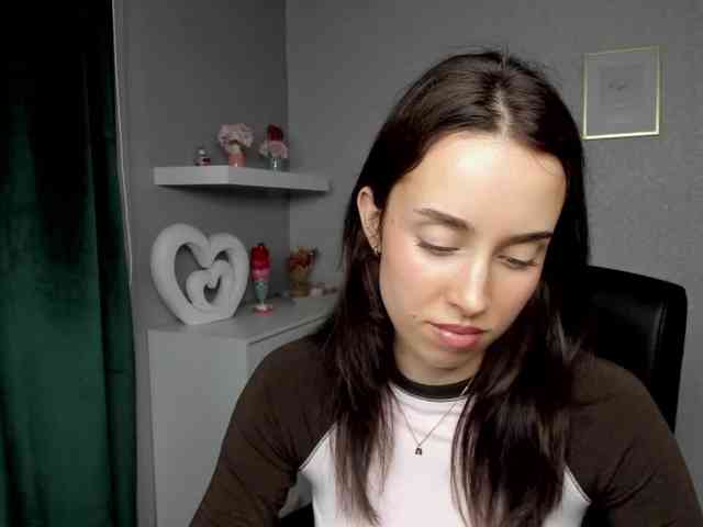 adeleLive webcam