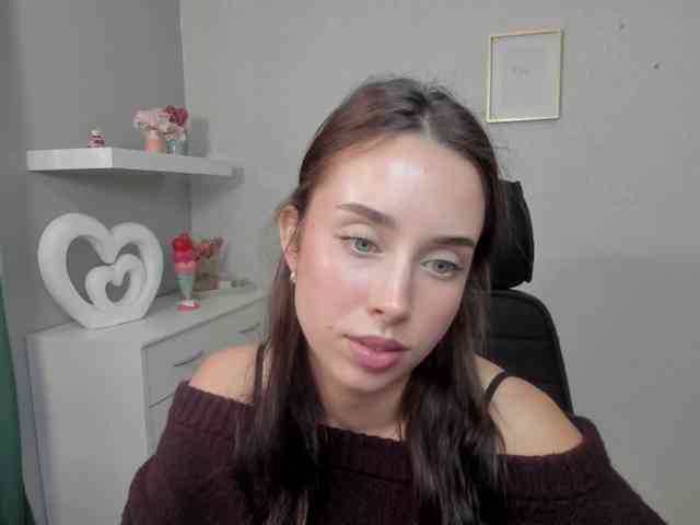adeleLive webcam