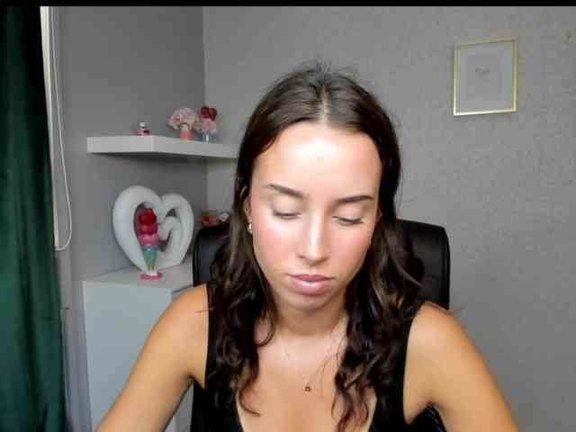 adeleLive webcam