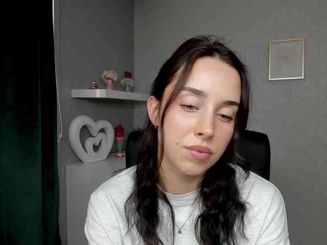 adeleLive webcam