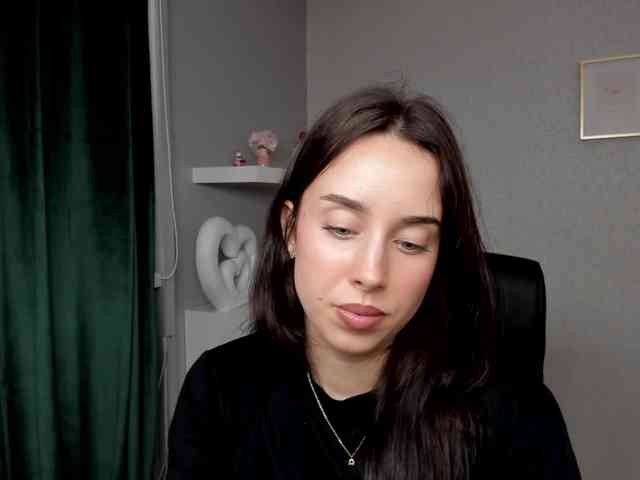 adeleLive webcam