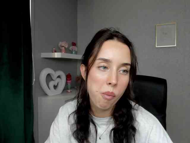 adeleLive webcam