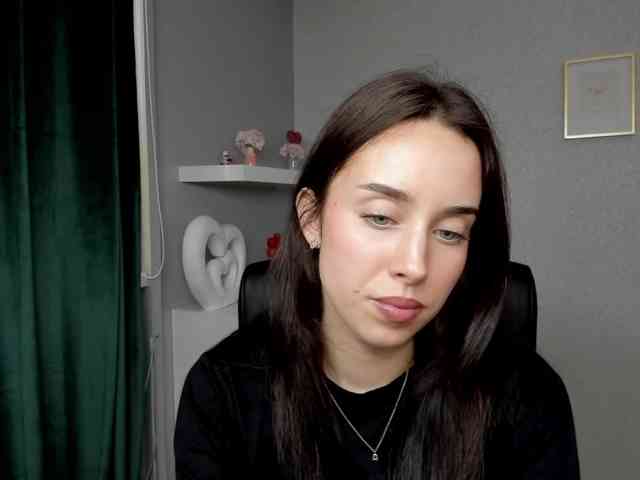adeleLive webcam