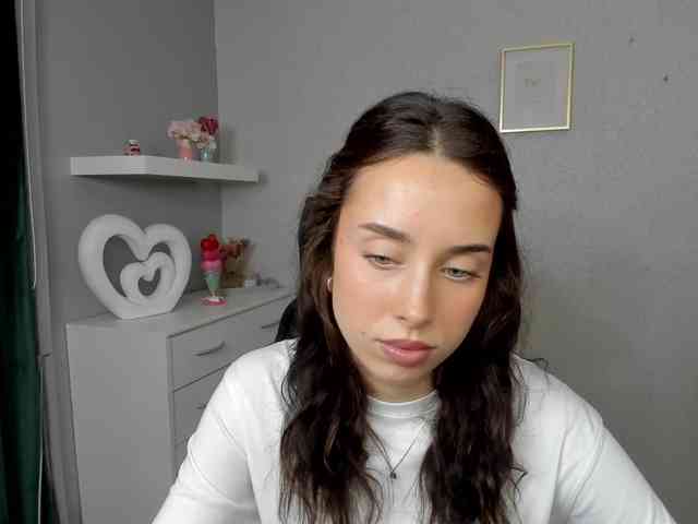 adeleLive webcam