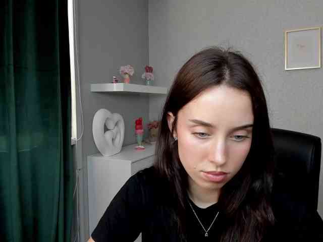 adeleLive webcam