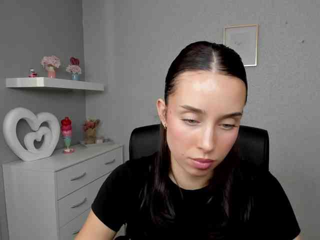 adeleLive webcam