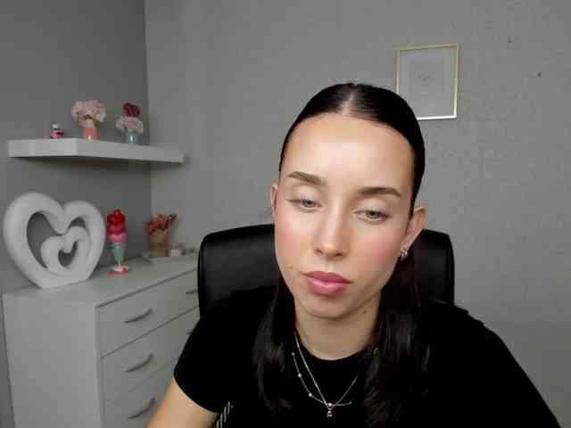 adeleLive webcam