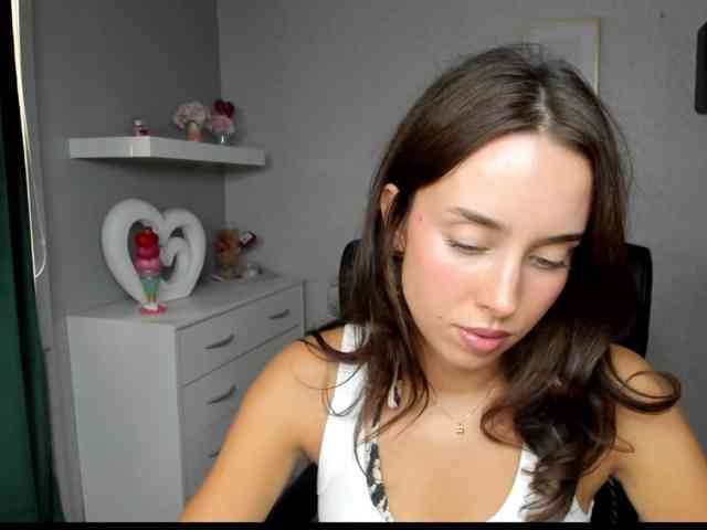 adeleLive webcam