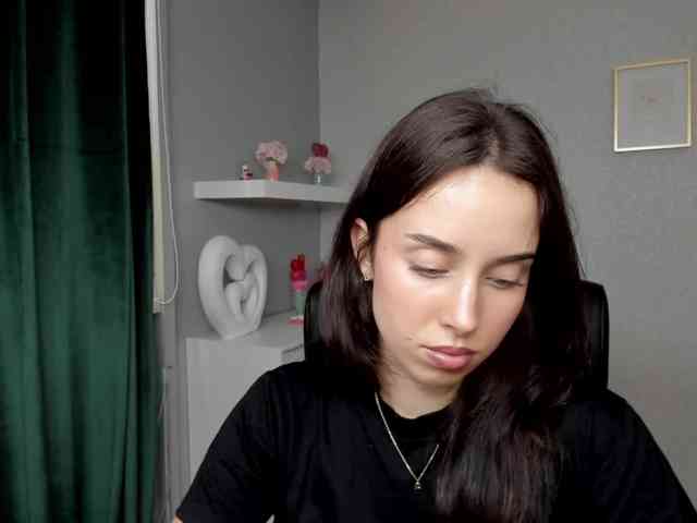 adeleLive webcam