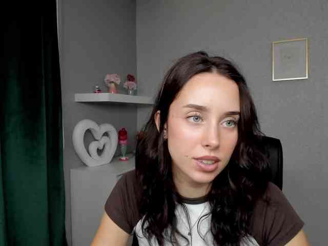 adeleLive webcam