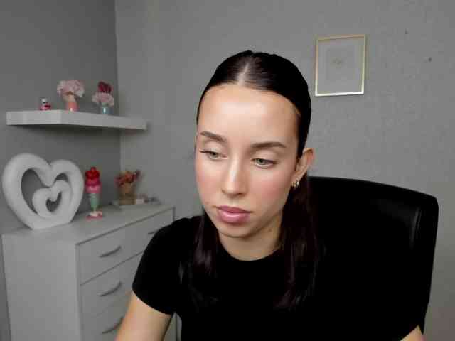 adeleLive webcam