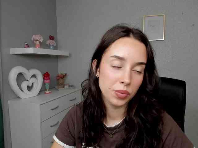 adeleLive webcam