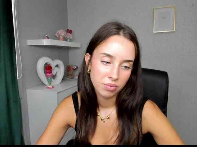 adeleLive webcam