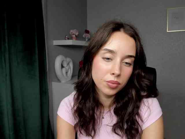 adeleLive webcam