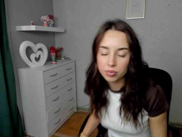 adeleLive webcam