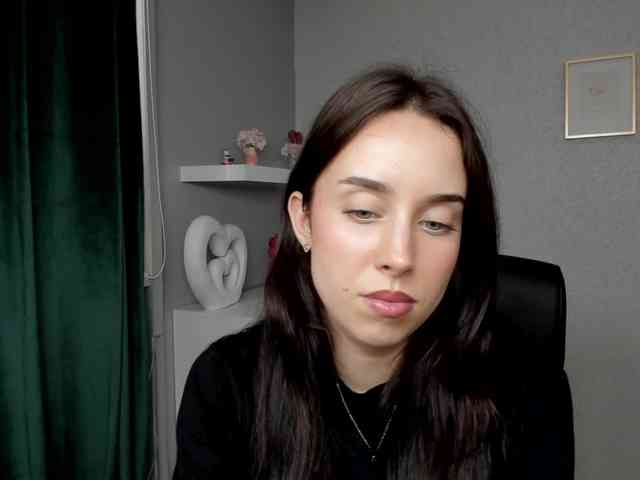 adeleLive webcam