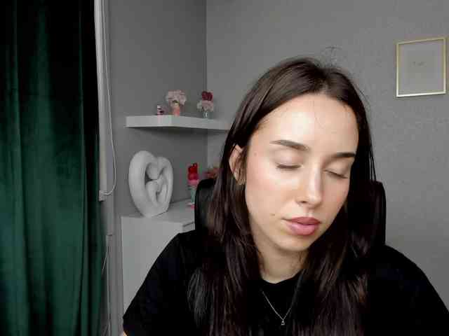 adeleLive webcam