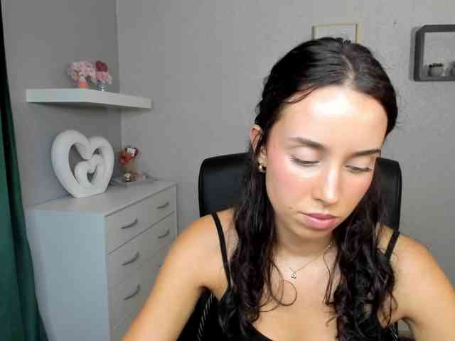 adeleLive webcam