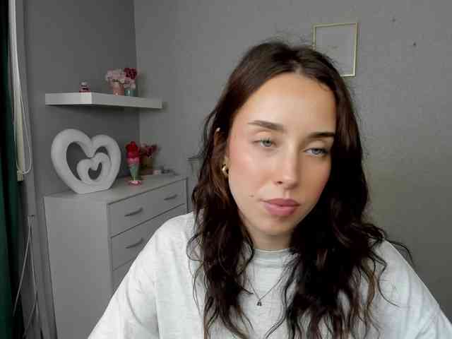 adeleLive webcam