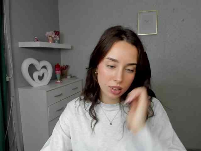 adeleLive webcam